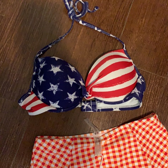 Women’s bikini - Picture 3 of 5